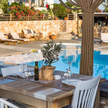 Hotell Parosland Alikí