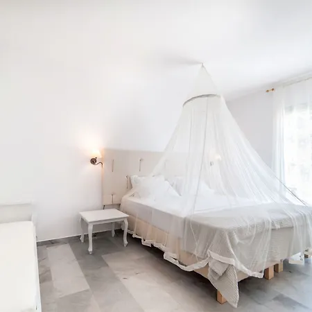 Hotell Parosland Alikí